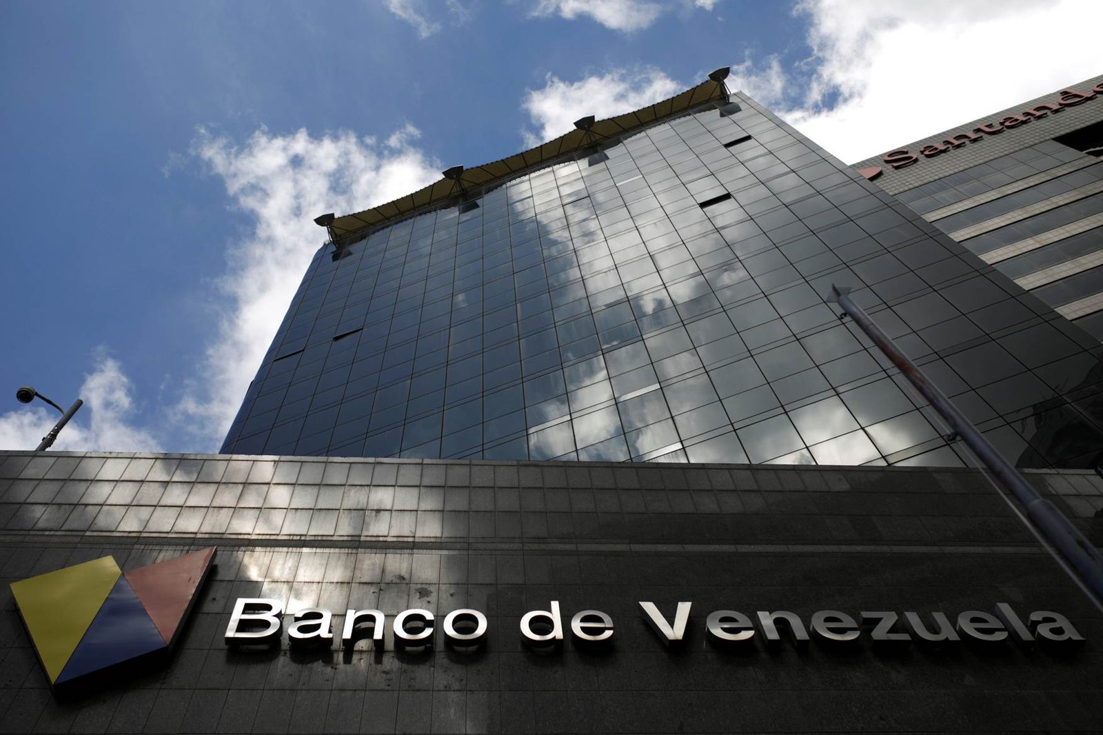 requisitos para aperturar cuenta en banco de venezuela torre 